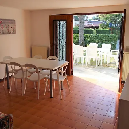 Ground-floor 350m From The * Lignano Sabbiadoro