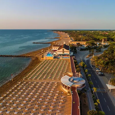 Appartamento Ground-floor 350m From The
